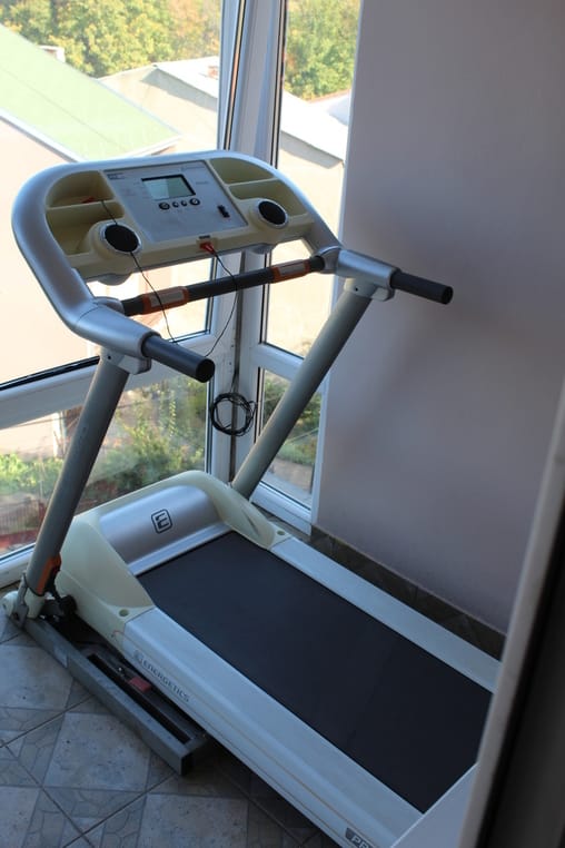 Slika 8 - Prodaja troiposobnog stana, U blizini Svetosavskog parka Niš, terasa, parking